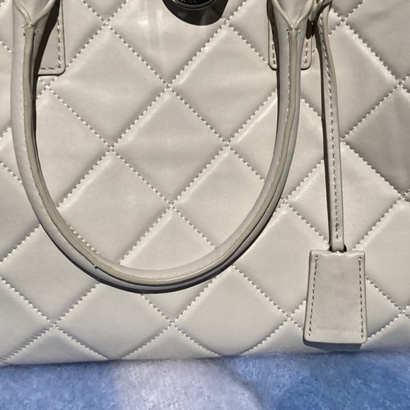 Large Michael Kors Leather Shoulder Bag - Picture 4 of 16
